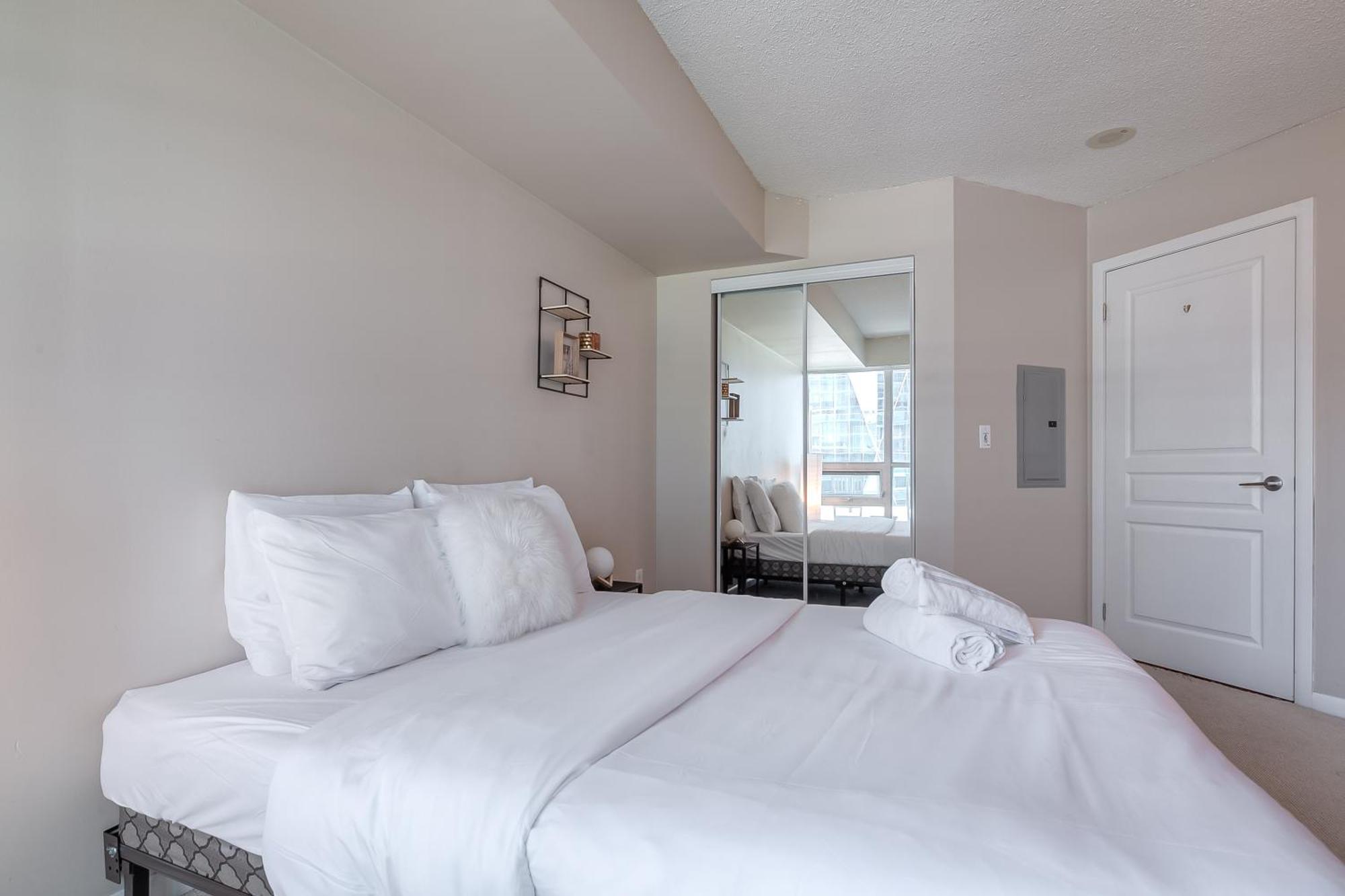 Rivetstays - The Yonge Toronto Dış mekan fotoğraf
