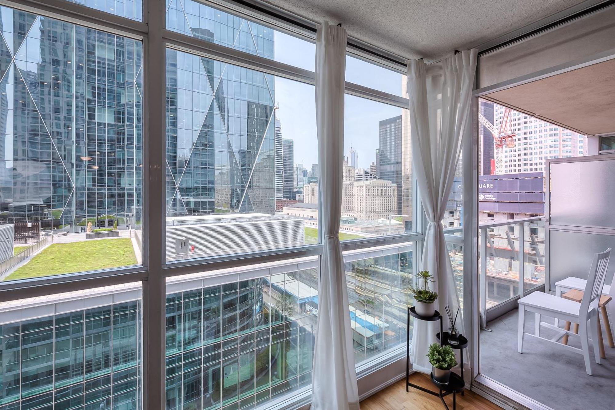 Rivetstays - The Yonge Toronto Dış mekan fotoğraf