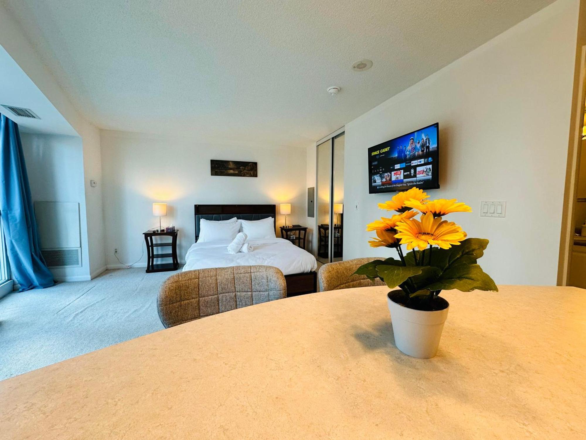Rivetstays - The Yonge Toronto Dış mekan fotoğraf